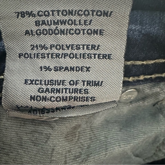 Silver Jeans Suki Capri - Picture 7 of 7